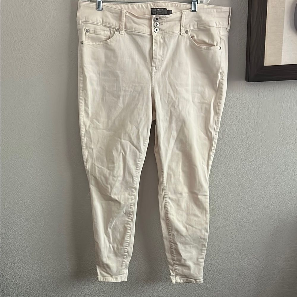 TORRID  Cream Jeans Sz 18R no tags new